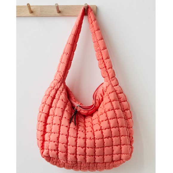 NWT Coral FP Movement Quilted Carryall - Picture 4 of 7